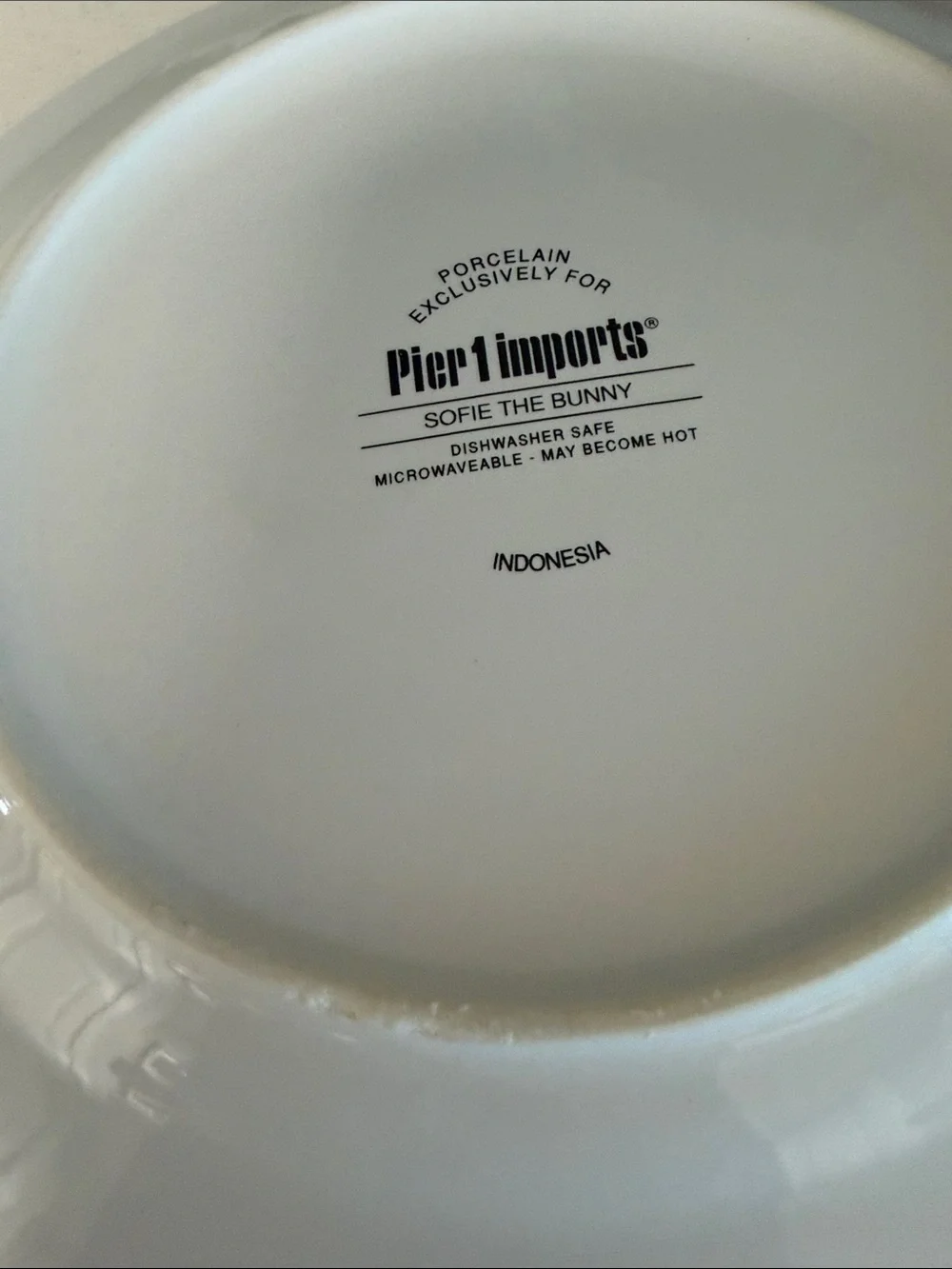 3 Bunny Plates pier, one imports, Sophie the Bunny